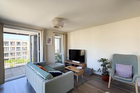 2 bedroom flat for sale, Osprey Drive, Trumpington