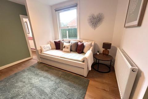 2 bedroom apartment to rent, 2 Bedroom Apartment to Rent - Crosby Road, Nottingham, NG2 5GG