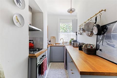 39b Wetherell Road, London, E9 7DB