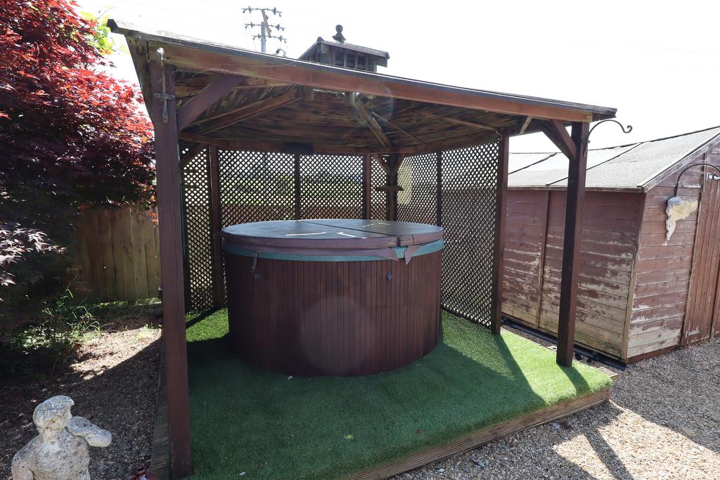 Hot tub with gazebo