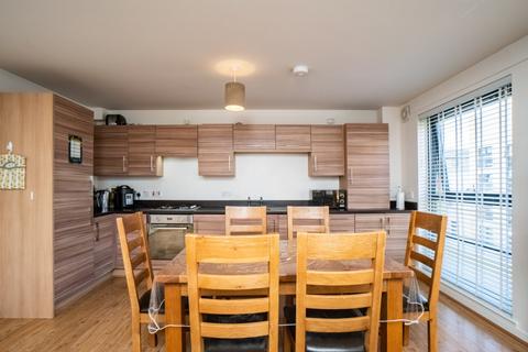 2 bedroom flat for sale, Collier Place, Niddrie, Edinburgh, EH16