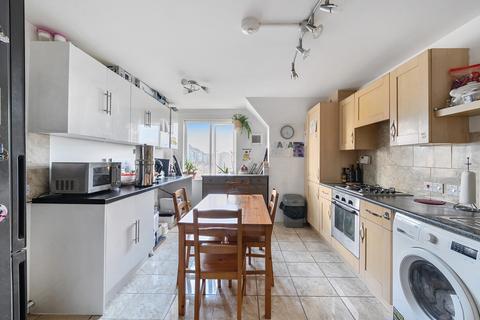 2 bedroom apartment for sale, Typhoon Way, Surrey SM6