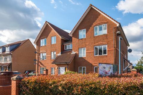 8 Typhoon Way, Wallington, SM6 9AW
