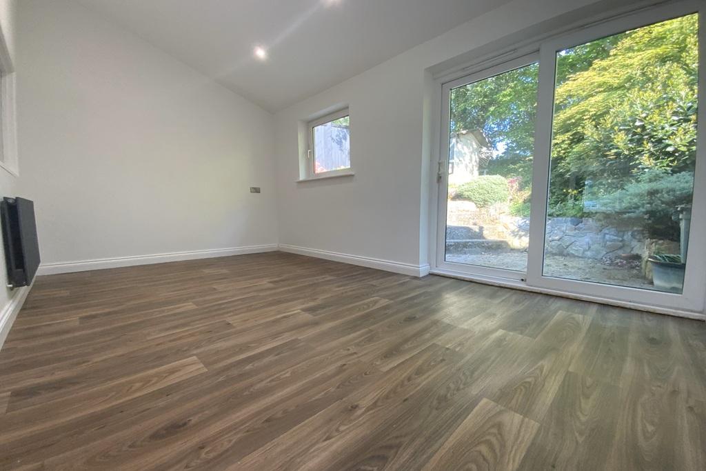 Additional reception room