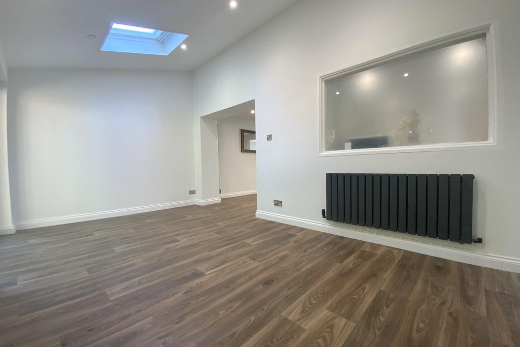 Additional reception room