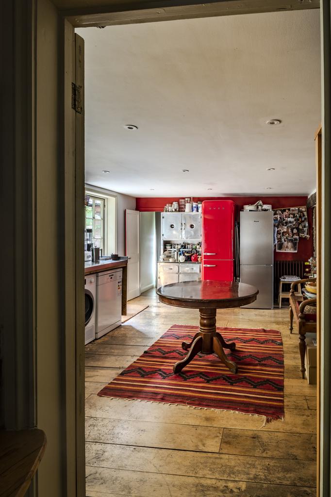 279540 - MH.hr-9.jpg