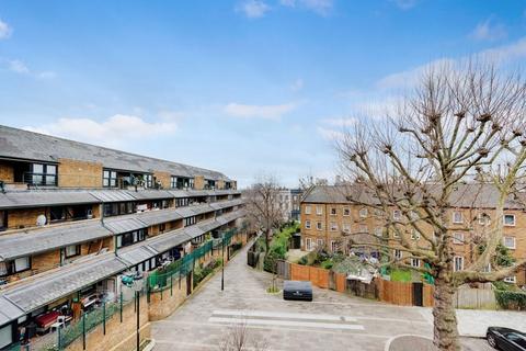 2 bedroom flat for sale, Bevington Road, London W10
