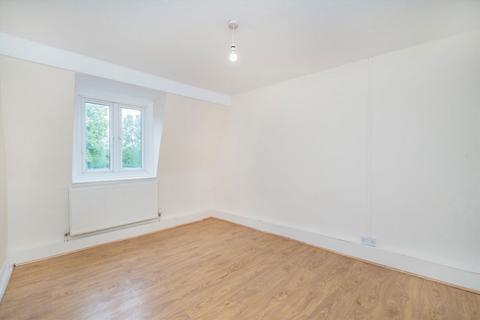 51 Canada Crescent, London, W3 0NJ