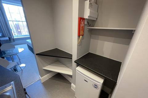 Studio to rent, Cotham Hill, Bristol BS6