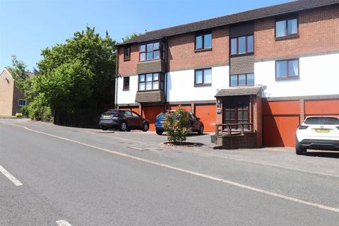 24 Mitchell Road, Orpington, BR6 9TP