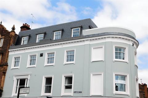 2 bedroom apartment to rent, Claremont Road, Surbiton