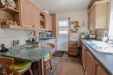 2 bedroom detached bungalow for sale, Leslie Grove, Calverton, Nottingham