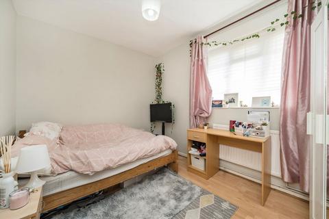 Flat 34, Charnock House White City Estate, London, W12 7QX