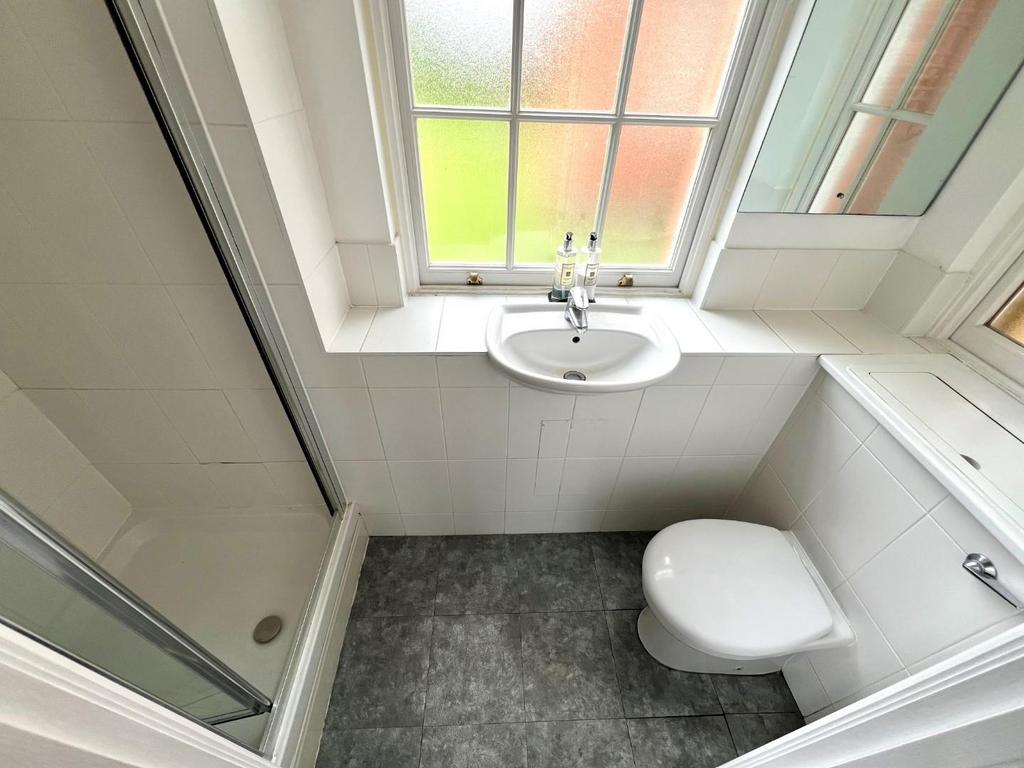 En Suite.jpg