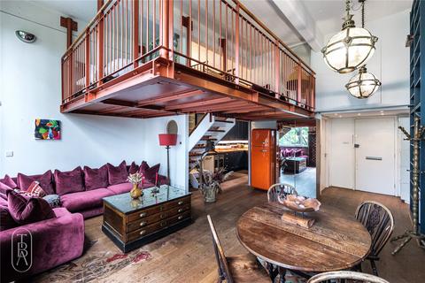 1 bedroom apartment for sale, King Edward's Road, London, E9