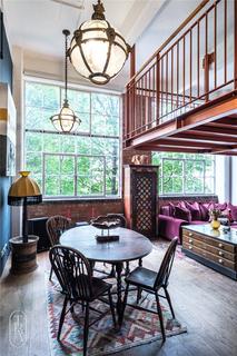 1 bedroom apartment for sale, King Edward's Road, London, E9