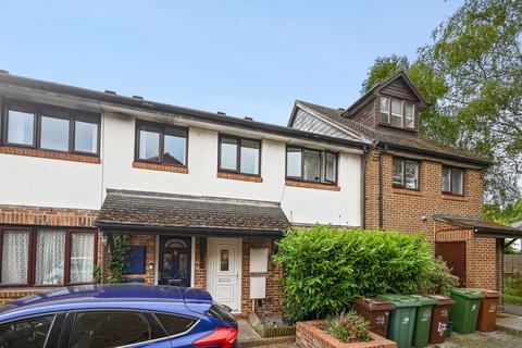 46 Vellum Drive, Carshalton, SM5 2TN