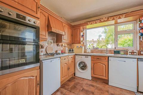 3 bedroom semi-detached house for sale, Colworth Close, Benfleet, SS7
