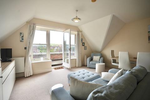 2 bedroom apartment for sale, St. Margarets Road, Upton House, NR27