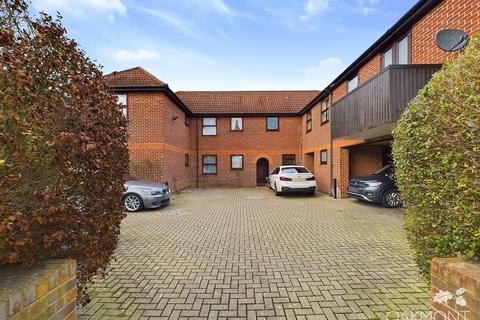 1 bedroom apartment for sale, Richmond Road, Romford