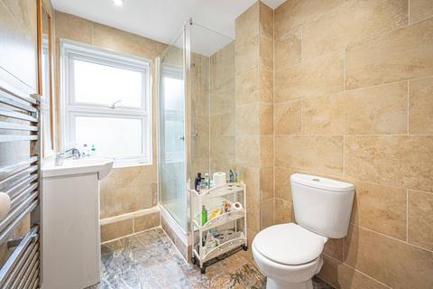 31 Tash Place, London, N11 1PA