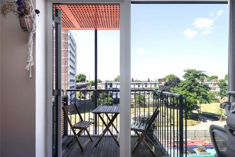 1 bedroom flat for sale, Adelaide Wharf, 120 Queensbridge Road, Bethnal Green, London, E2