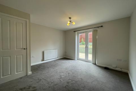 2 bedroom house to rent, Woodend Drive, Shipley, West Yorkshire, BD18