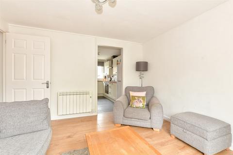 34 Windsor Close, Southwater, Horsham, RH13 9XH