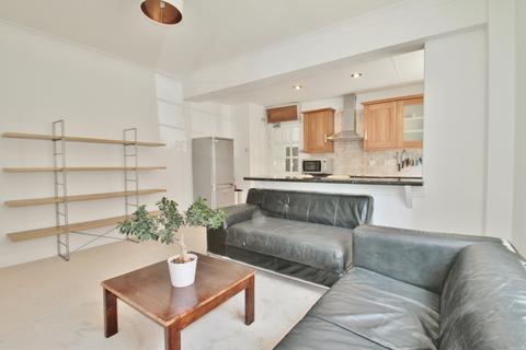 1 bedroom flat to rent, Latymer Court, Hammersmith Road, Hammersmith, W6