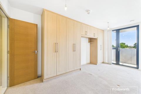 2 bedroom apartment to rent, Alpine Road, London NW9