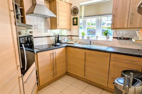 2 bedroom retirement property for sale, 1 Lock Court, Copthorne Road, Shrewsbury, SY3 8LP