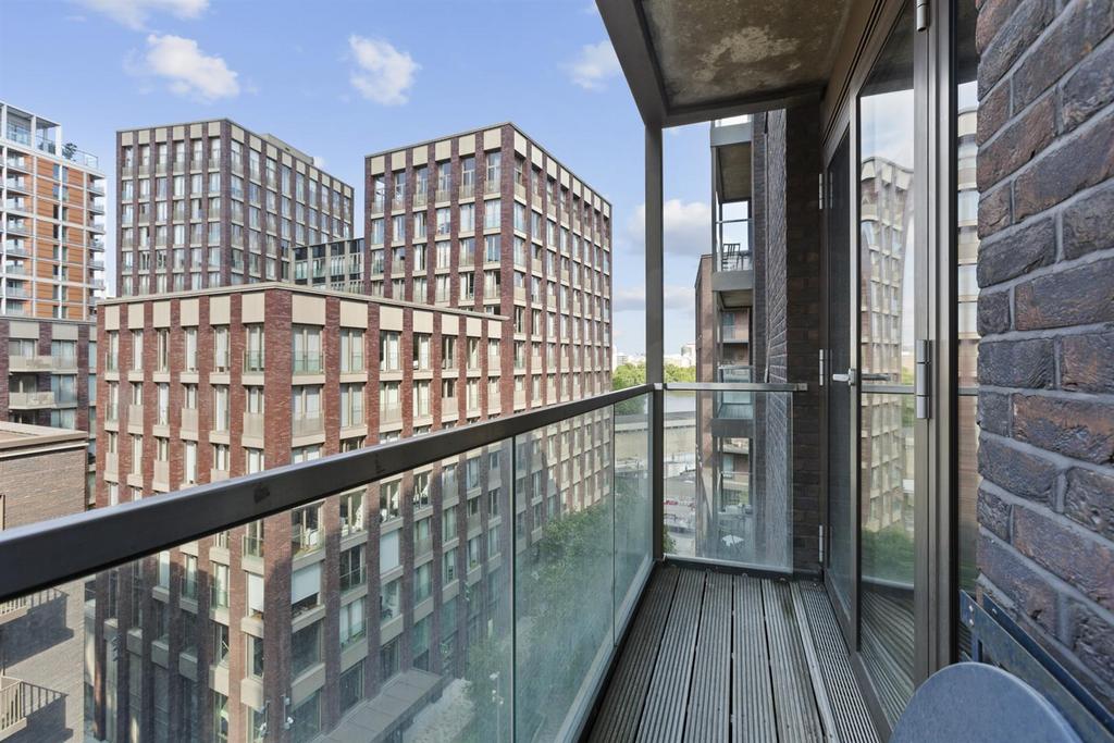 Balcony (2).jpg