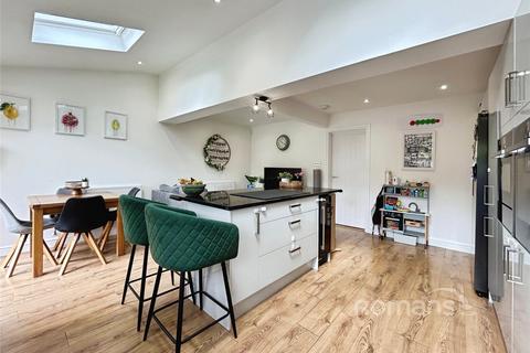 3 bedroom end of terrace house for sale, Highwood Close, Yateley, Hampshire