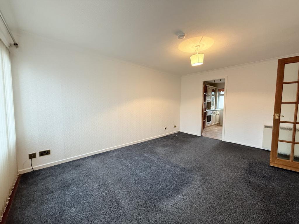 29 Mosspark Crescent, Dumfries, DG1 4 PQ - Braidwoo