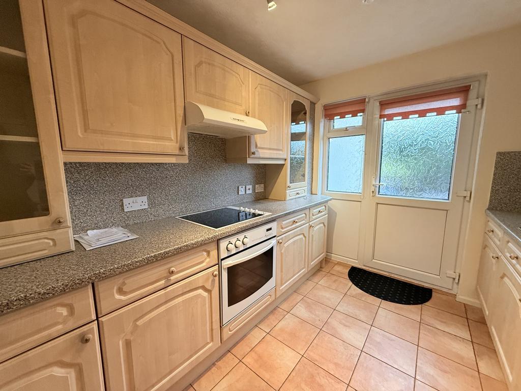 29 Mosspark Crescent, Dumfries, DG1 4 PQ - Braidwoo
