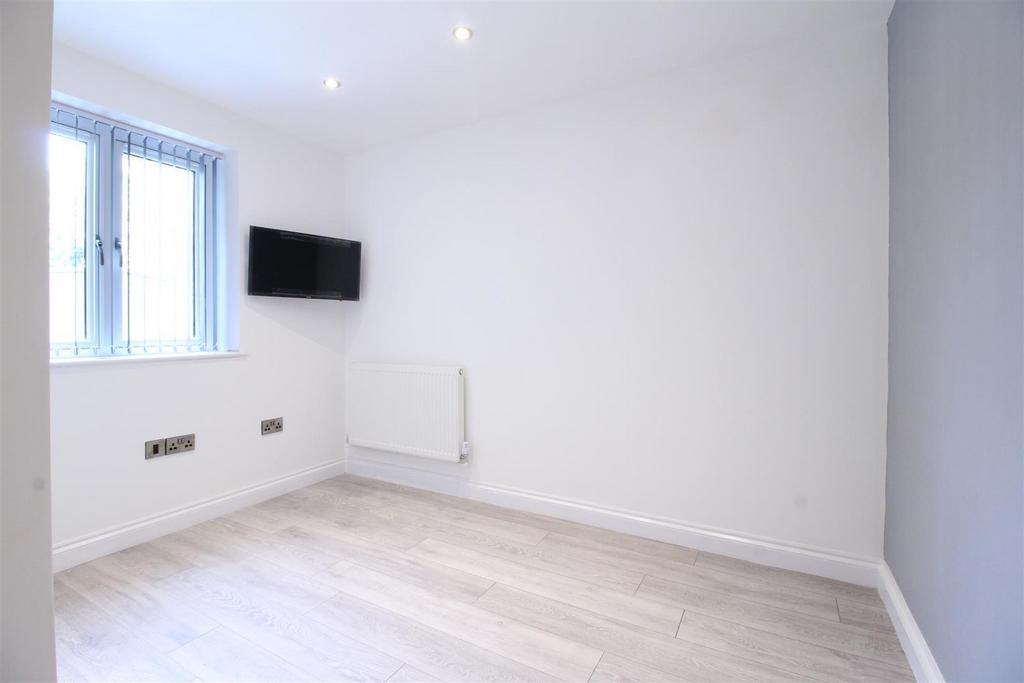 6h Yojt4 Ys0 Sb Ro E3 OOH82g.jpg