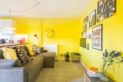 151 Tavistock Crescent, London, W11 1AE