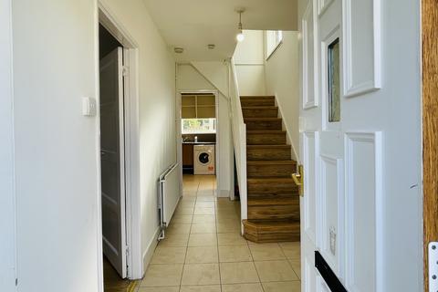 4 bedroom semi-detached house to rent, Landseer Avenue, Bristol BS7
