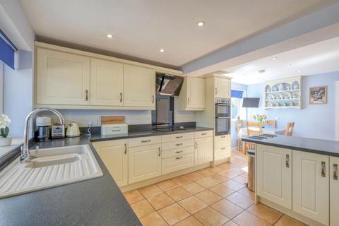 Overlea Earls Common Road, Stock Green, Redditch, B96 6SY