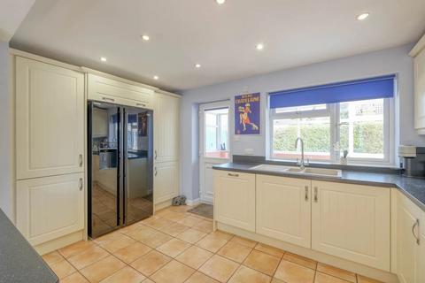 Overlea Earls Common Road, Stock Green, Redditch, B96 6SY