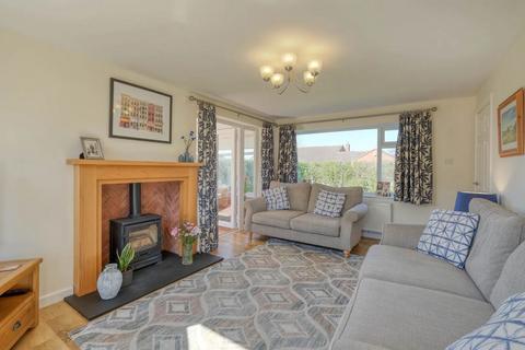 Overlea Earls Common Road, Stock Green, Redditch, B96 6SY