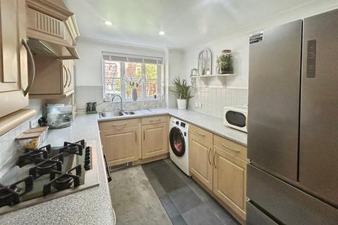 86 Colonel Stephens Way, Tenterden, TN30 6EZ