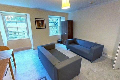 3 bedroom flat to rent, Ruskin Terrace, West End, Glasgow, G12