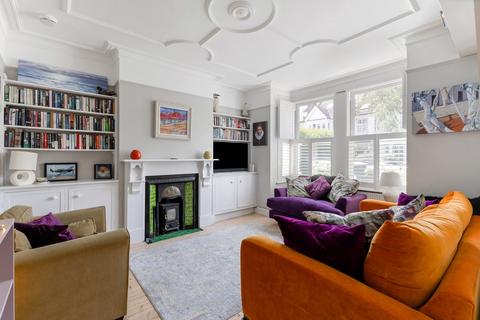4 Mervyn Road, London, W13 9UN