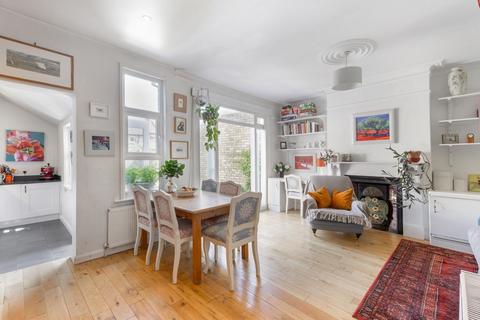 4 Mervyn Road, London, W13 9UN
