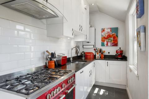 4 Mervyn Road, London, W13 9UN
