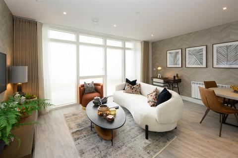 2 bedroom flat for sale, Tonbridge Road, Hildenborough