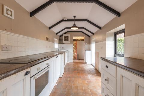 undefined, Chain Free in Pentney