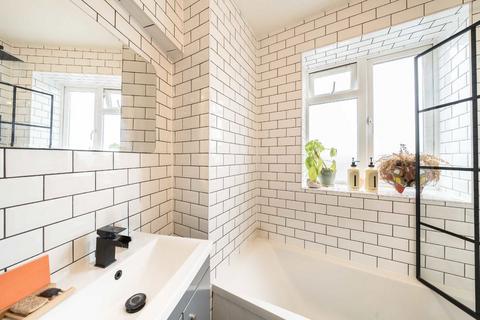 1 bedroom flat for sale, Acre Lane, London SW2