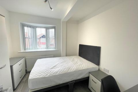 6 bedroom semi-detached house to rent, *£136pppw BILLS INCLUDED* Coventry Road, Beeston